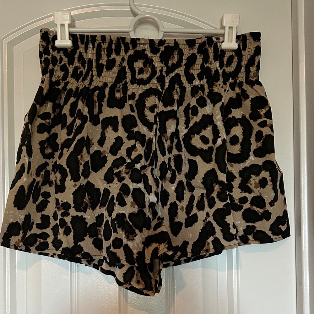 SHEIN Black and Tan Leopard High Waist Shorts